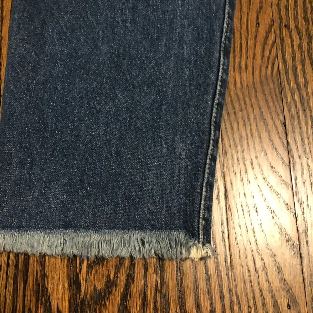 Lucky Brand “Drew” Cropped Mom Jean - Picture 7 of 9